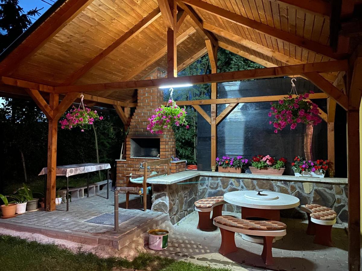 Vila Eszter Hotel Sovata Exterior photo